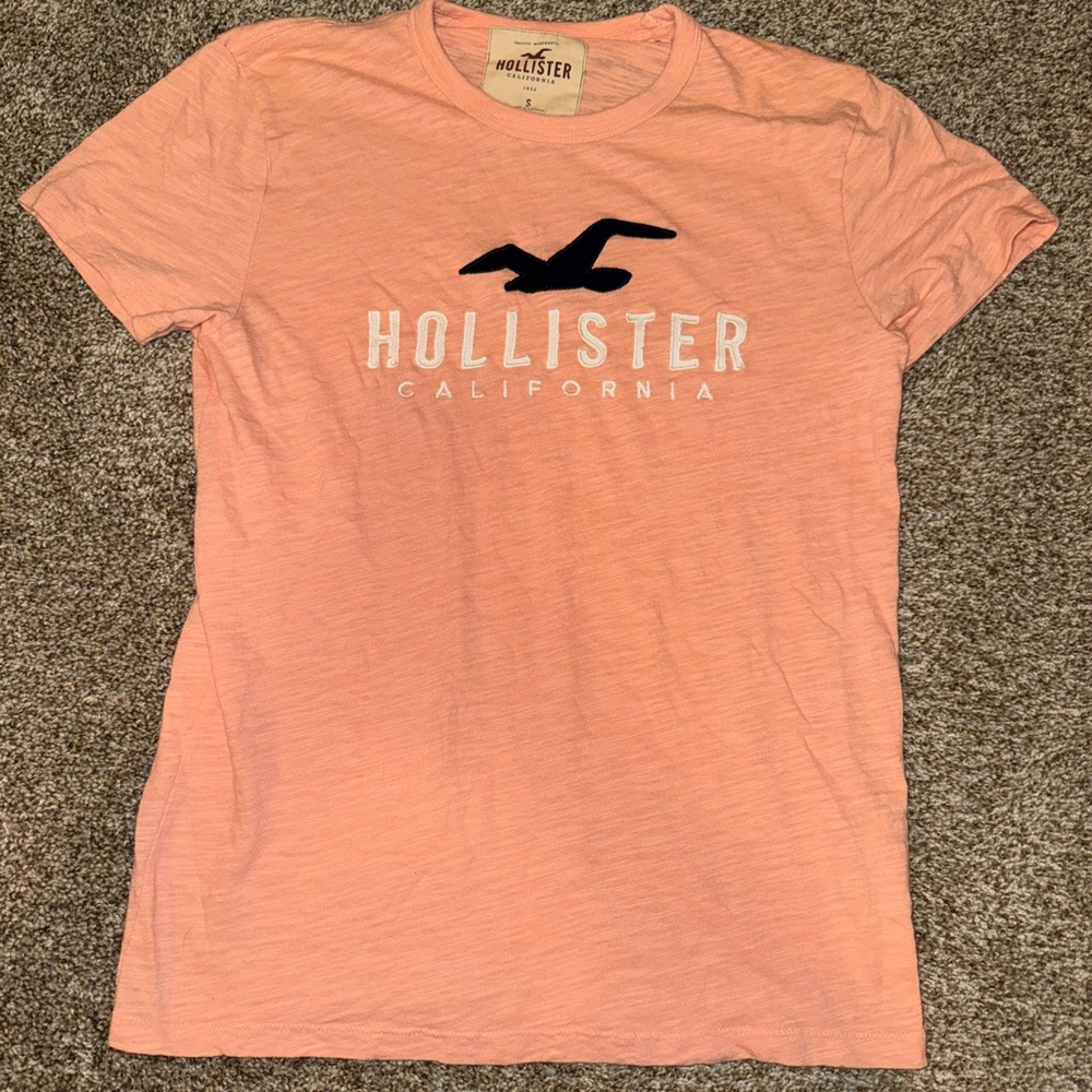 Hollister Men’s Coral Orange Logo Graphic T-Shirt Size Small